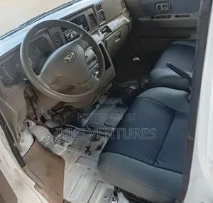 Suzuki APV Minibus 1986 White