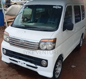 Suzuki APV Minibus 1986 White