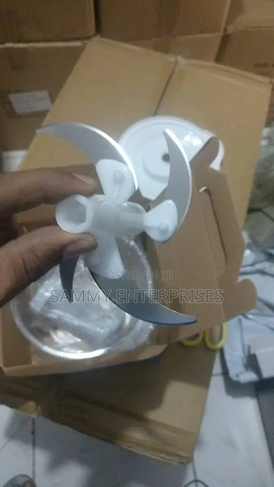 Hand Pat Food Processor