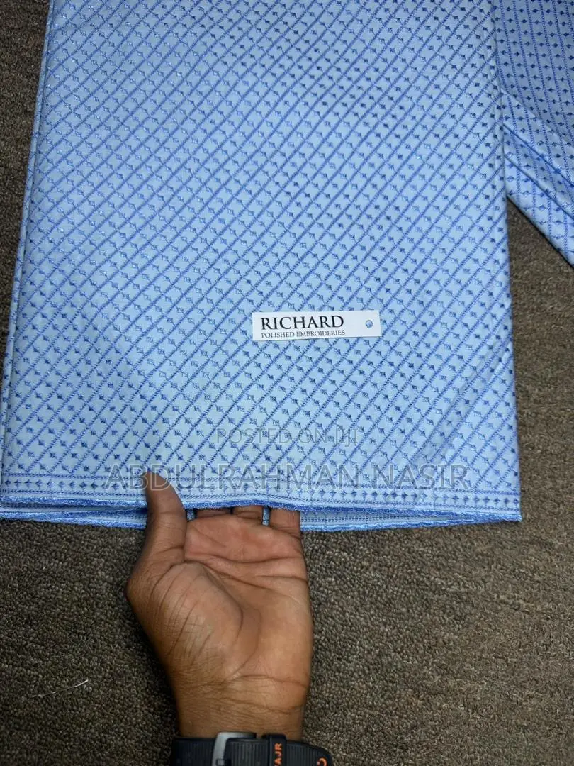 *Richard* *Embroidries* Polished Menlace