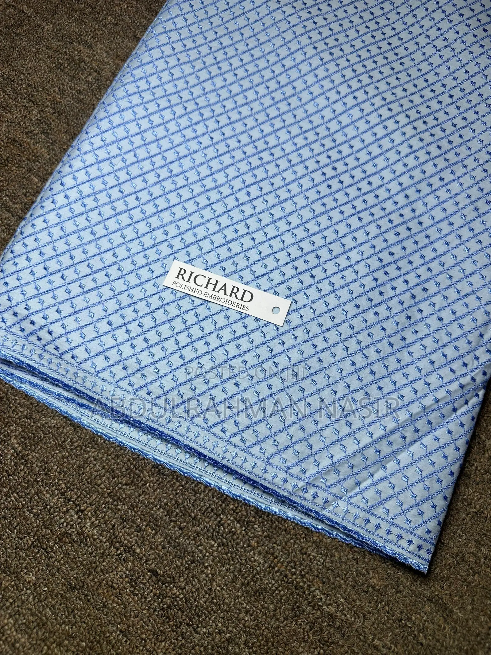 *Richard* *Embroidries* Polished Menlace