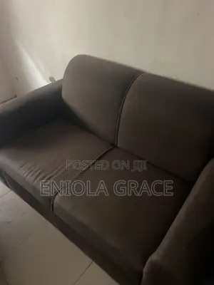 Neatly Used Chair - Declutter