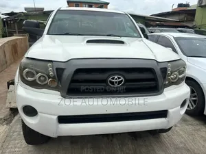 Toyota Tacoma 2009 White
