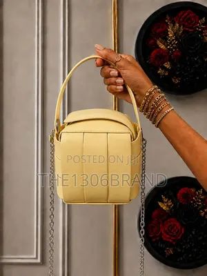 Luxury Compact Structured Boxed Shape Mini Handbag