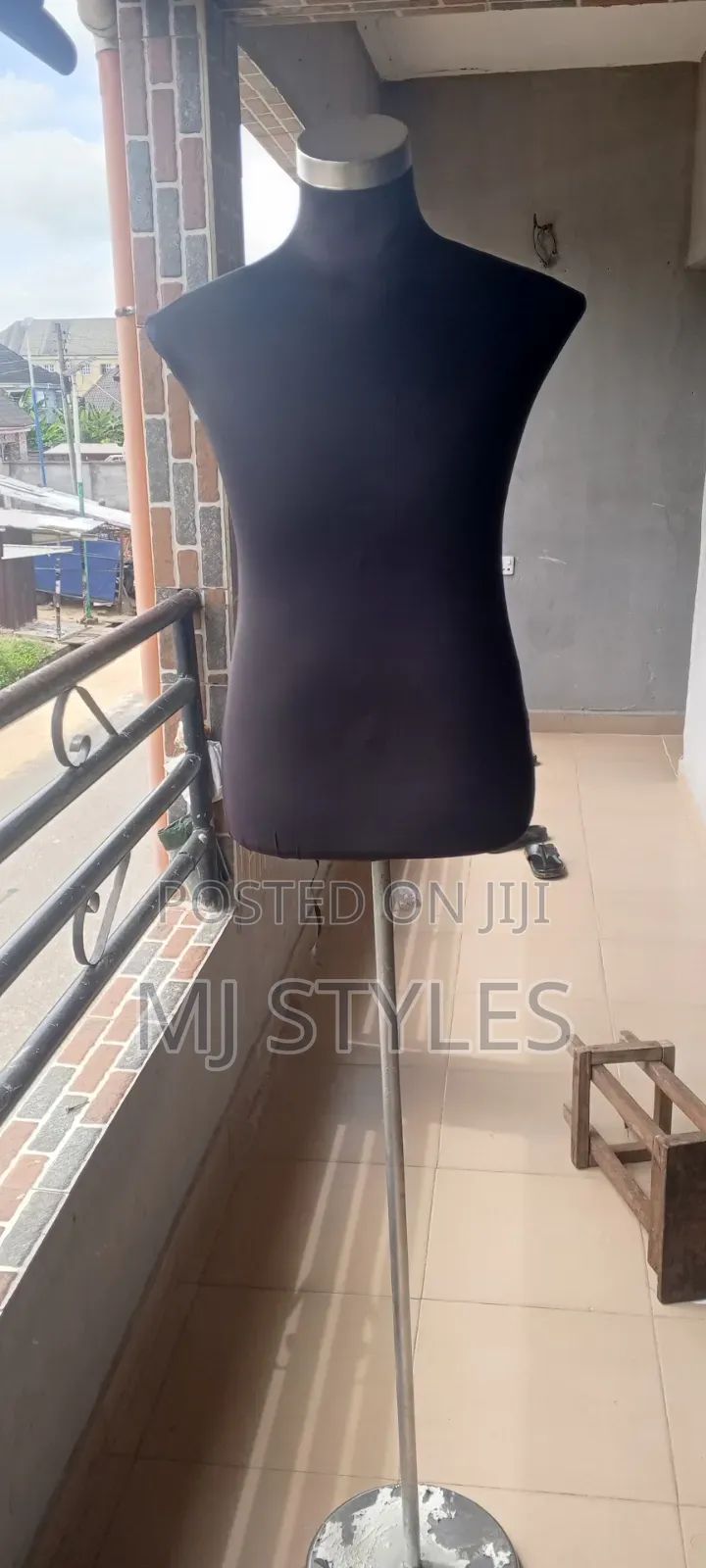Man Mannequin