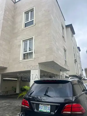 2bdrm Apartment in Lekki Phase 1 for rent