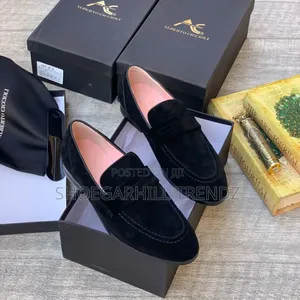 Classy Men Suede Loafer Shoes in Multicolours