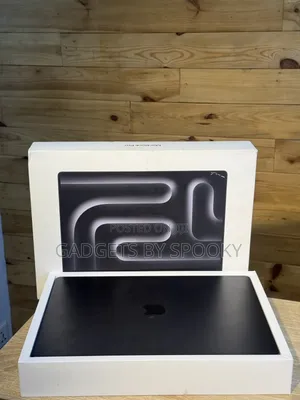 Laptop Apple MacBook Pro 2024 M3 Max 36GB Apple M3 Max SSD 1T