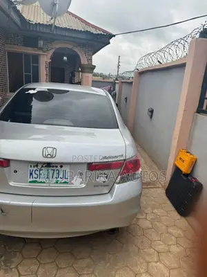Honda Accord 2012 Silver