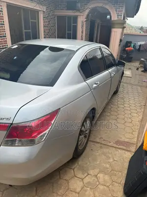 Honda Accord 2012 Silver