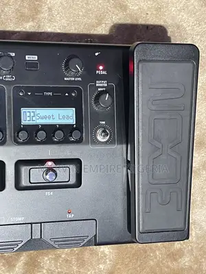 Zoom G5n Professional Multi Effects Processor for Solo Guitarists