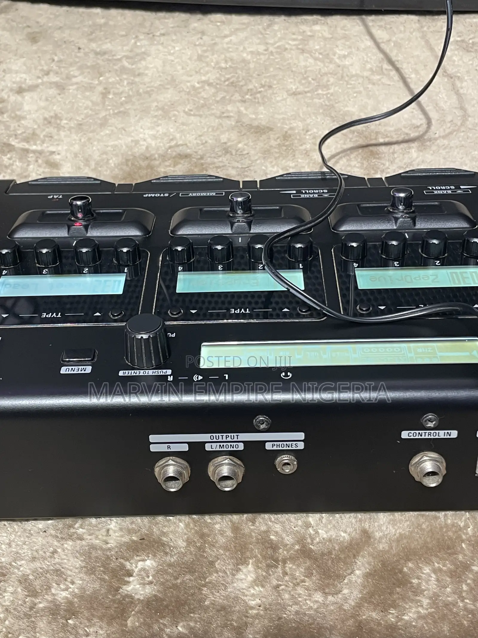 Zoom G5n Professional Multi Effects Processor for Solo Guitarists