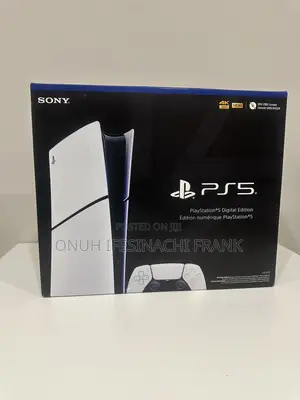 Ps5 1tb Digital Edition + 2 Controllers 4months Used Like Brand New