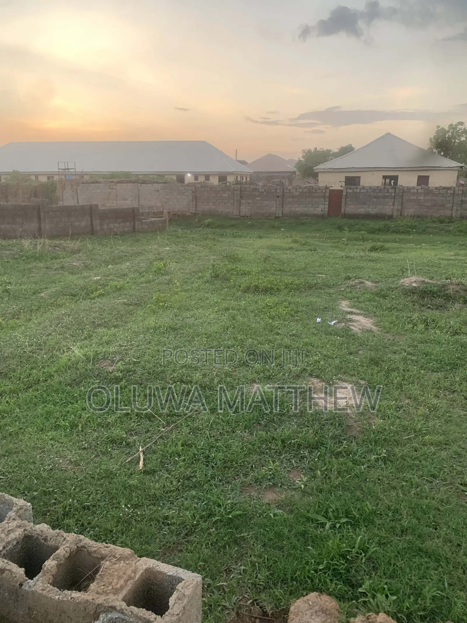 500 SQMS Land