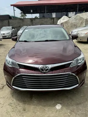 Toyota Avalon XLE Sedar FWD (3.5L 6cyl 6A) 2013 Burgundy