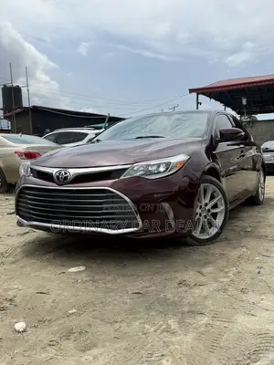 Toyota Avalon XLE Sedar FWD (3.5L 6cyl 6A) 2013 Burgundy