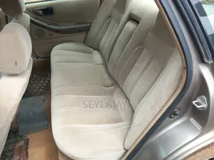 Toyota Avalon 1998 Gray