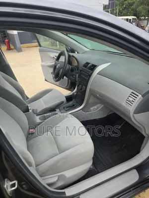 Toyota Corolla 2009 Gray