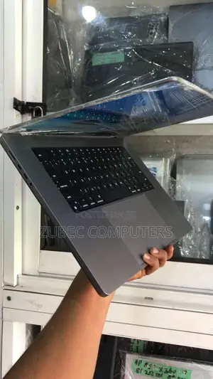 Laptop Apple MacBook Pro 2021 M1 16GB Apple M1 Pro SSD 1T