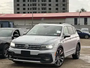 Volkswagen Tiguan 2.0T SEL AWD 4MOTION 2018