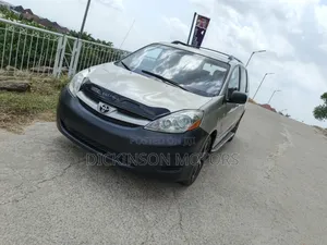 Toyota Sienna 2007