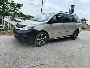 Toyota Sienna 2007