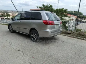 Toyota Sienna 2007