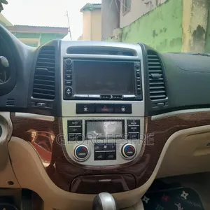 Hyundai Santa Fe 2010 Silver