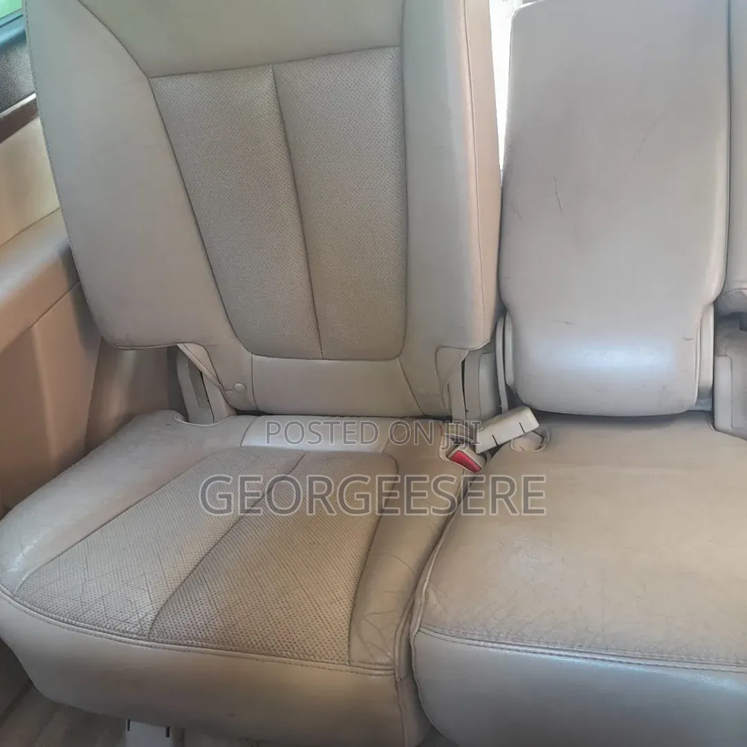 Hyundai Santa Fe 2010 Silver