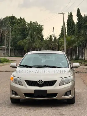 Toyota Corolla 2009 Gold