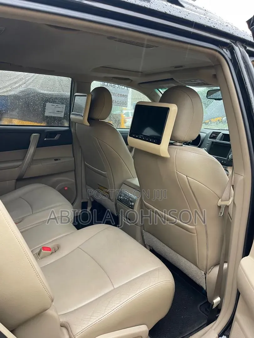 Toyota Highlander 2012 Black
