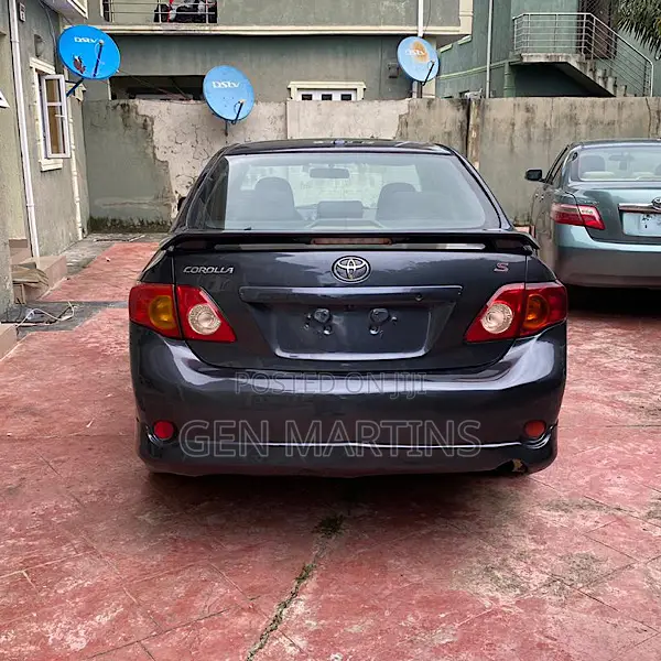 Toyota Corolla 2010