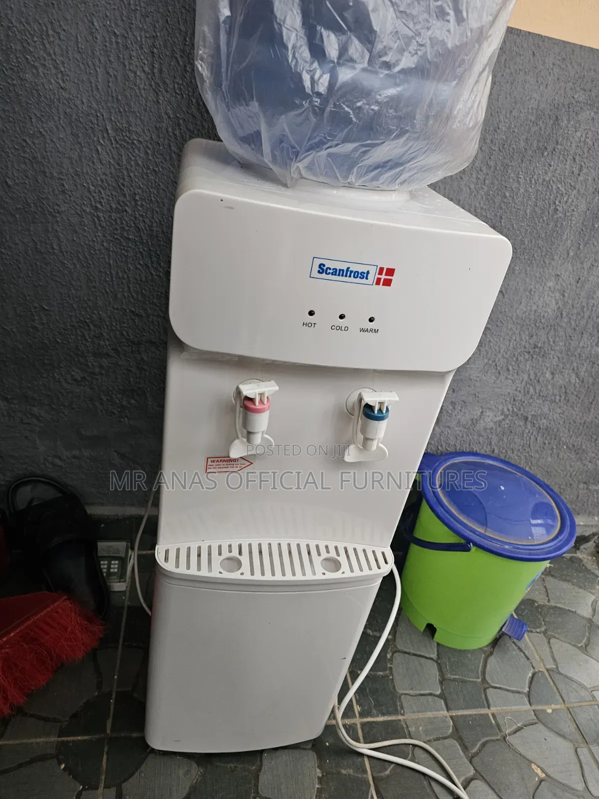 Scanfrost Hot and Cold Water Dispenser