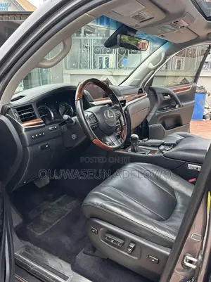 Lexus LX 570 (5 seats) AWD 2016 Gray