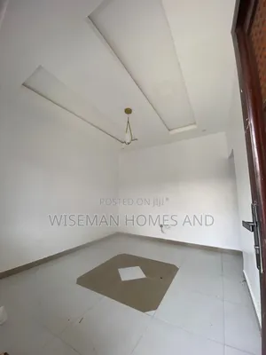 Mini Flat in United Estate for rent