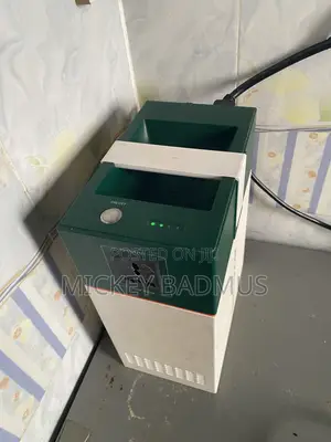 Neatly Used Solar Generator