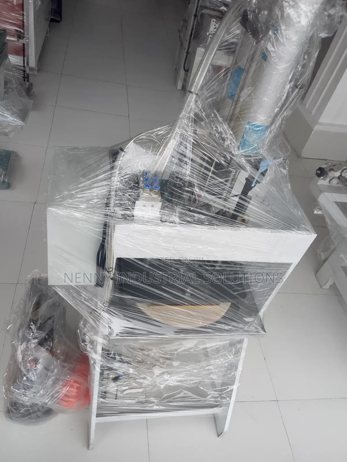 Nylon Punching Machine - Pneumatic Nylon Puncher