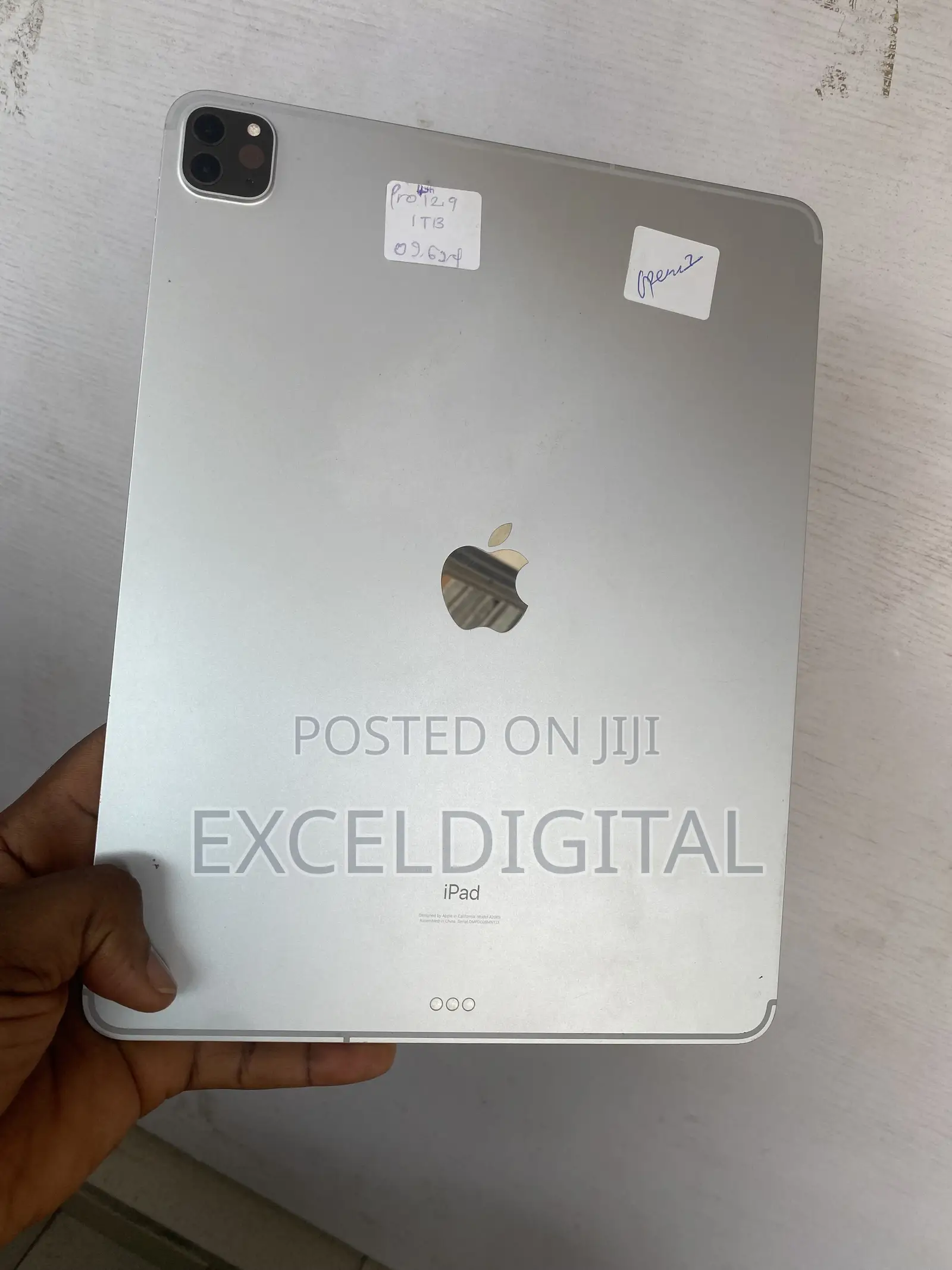 Apple iPad Pro 12.9 (2020) 1 TB Gray