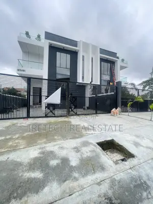 4bdrm Duplex in Ajah Abraham, Off Lekki-Epe Expressway for sale