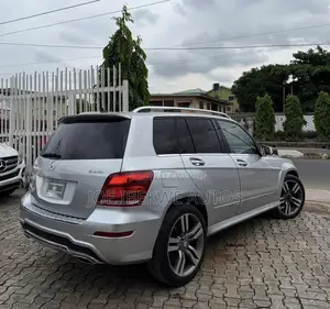 Mercedes-Benz GLK-Class 350 4MATIC 2013 Gold