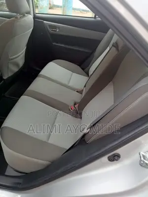Toyota Corolla 2018 Silver