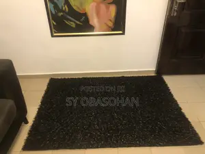 Neatly Used 4x6 Ft Black Centre Rug