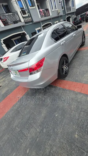 Honda Accord 2010 Silver