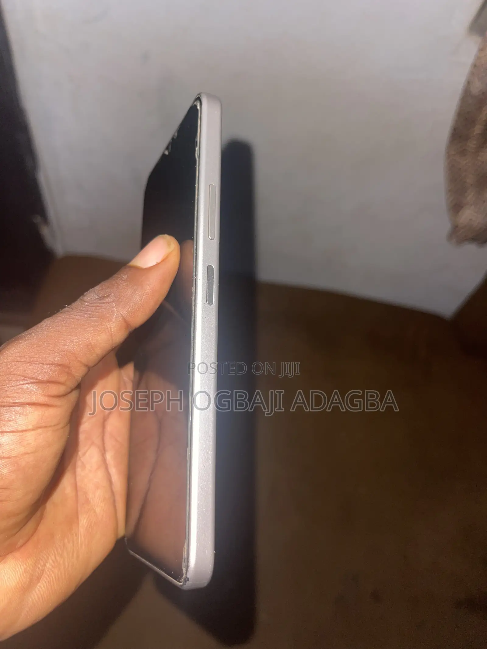 Itel City 100 128 GB Silver