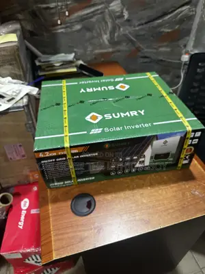 4.2kva 24v Sumry Pure Wave Wine Hybrid Solar Inverter Best Distributor