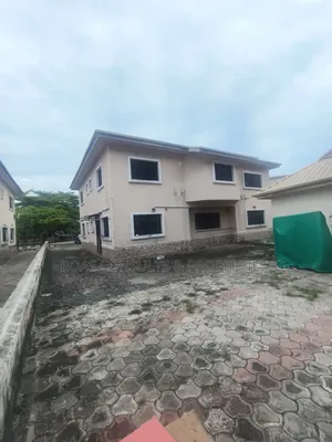 5bdrm Duplex in Emerald Housing, Ilaje / Lekki for rent