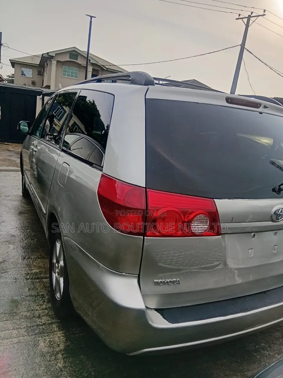 Toyota Sienna 2005 Gold