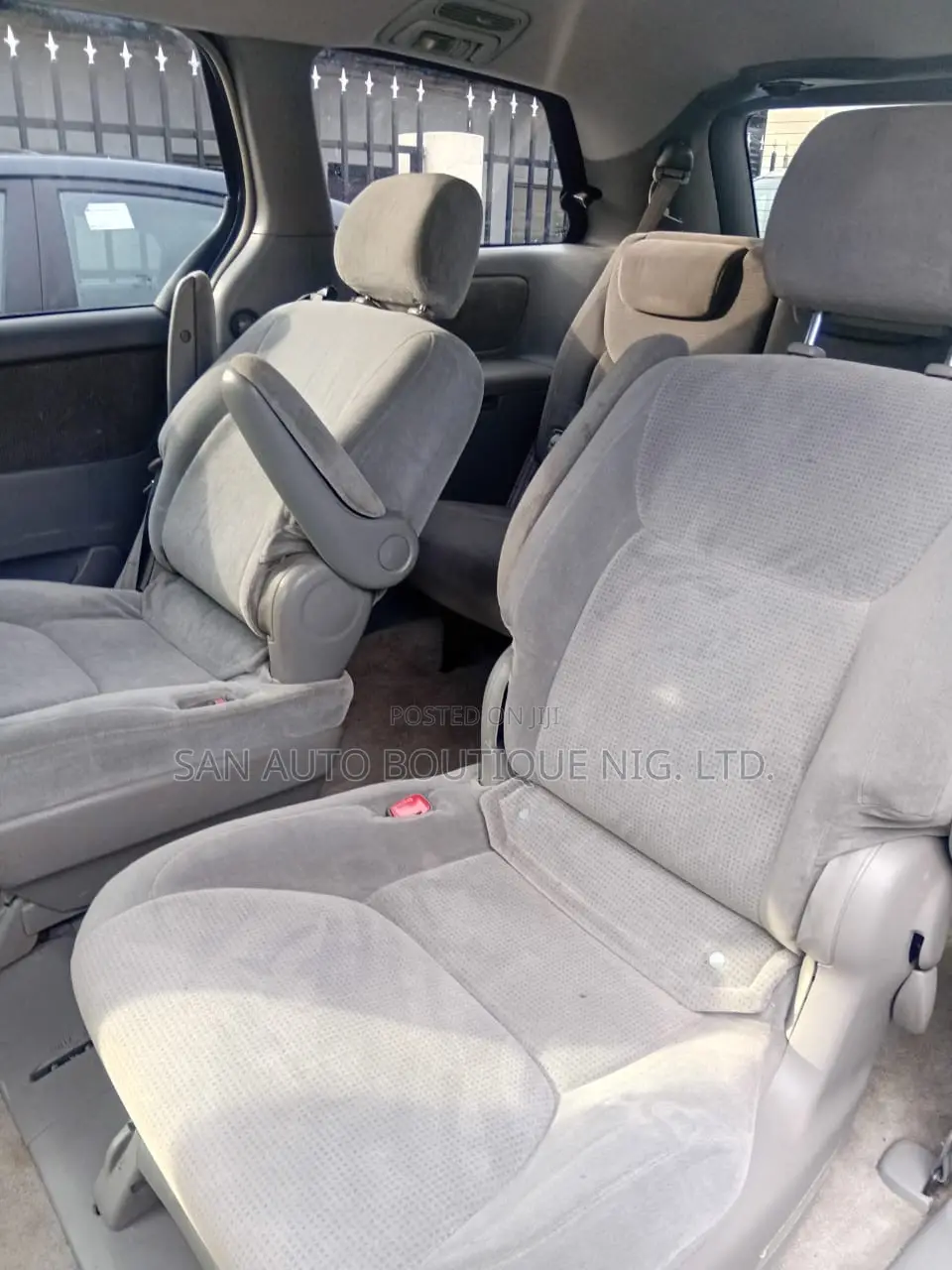 Toyota Sienna 2005 Gold