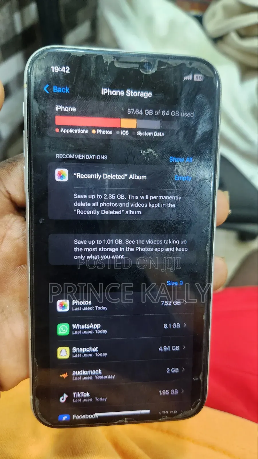 Apple iPhone XR 64 GB White