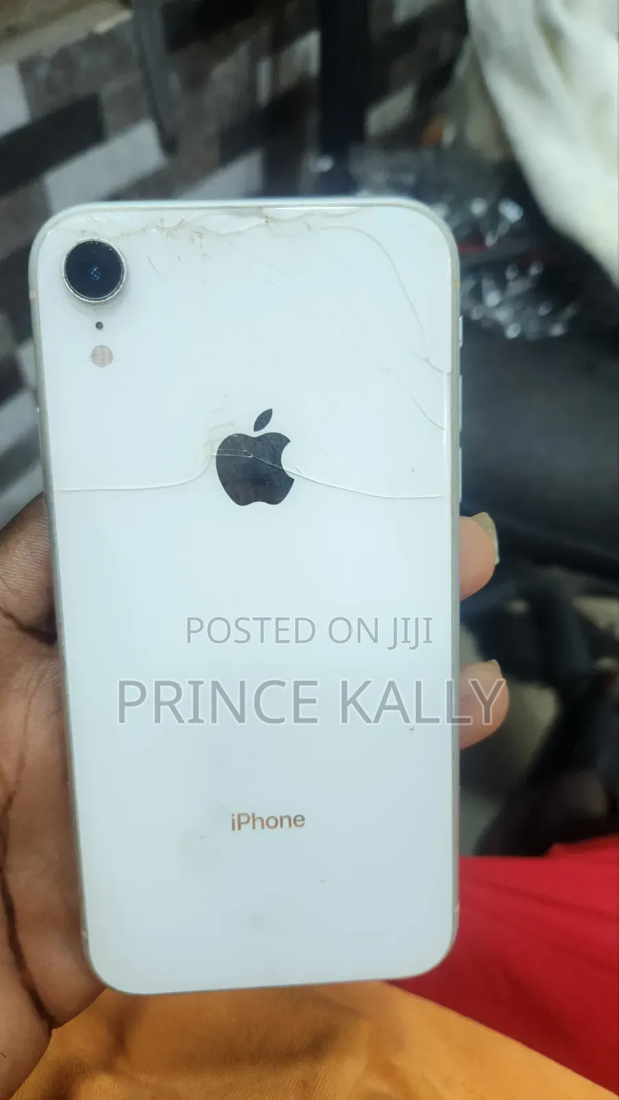 Apple iPhone XR 64 GB White